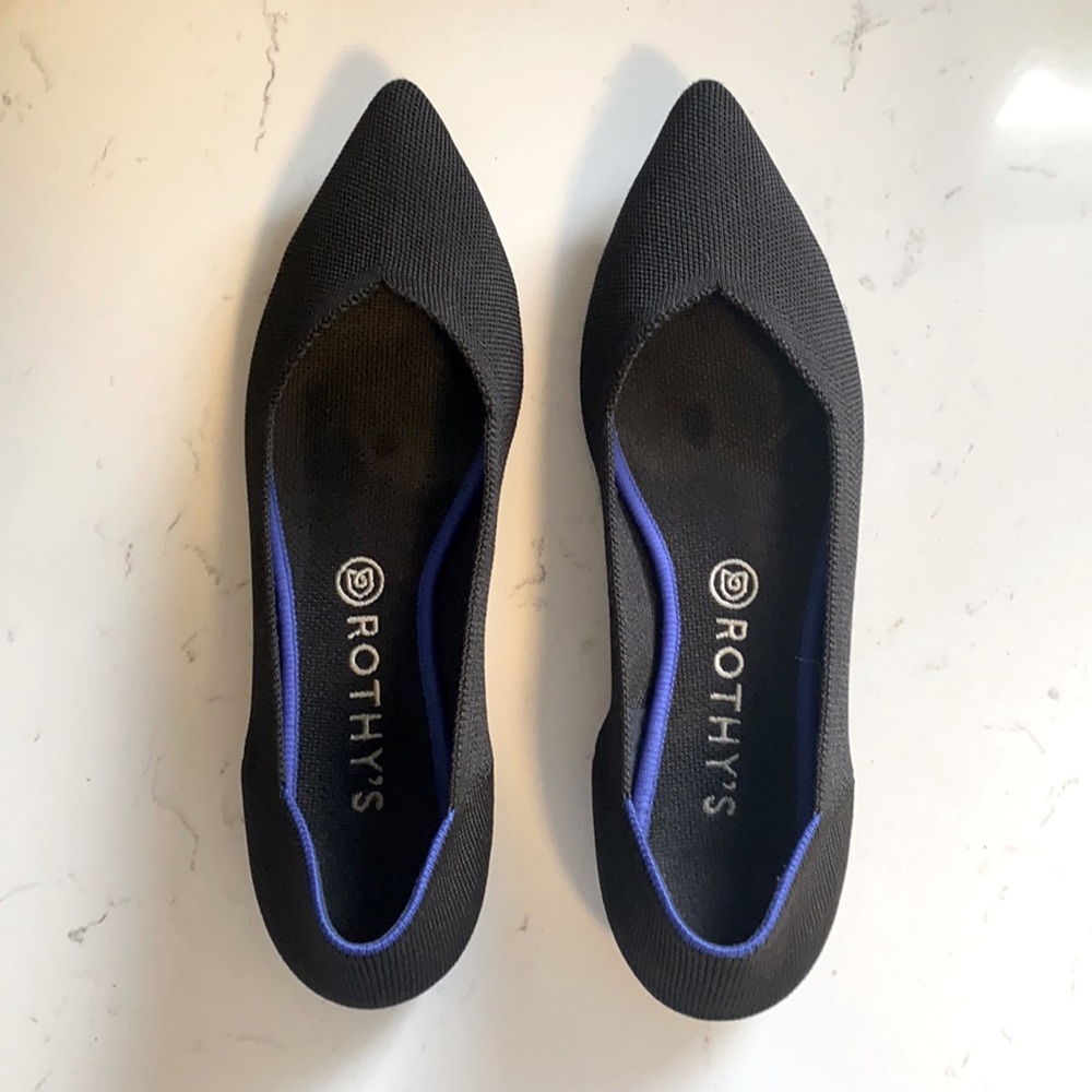 Rothy’s black pointed toe shoes. Size 10.5. EUC